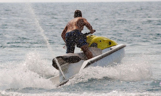 5 Must-Have Accessories for an Amazing Watercraft Experience