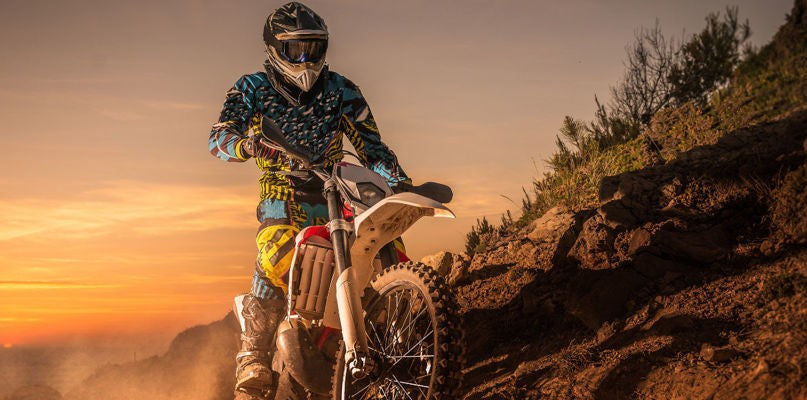 Mastering Dirt Bike Balance, Control, and Jumping for an Unforgettable Off-Road Adventure