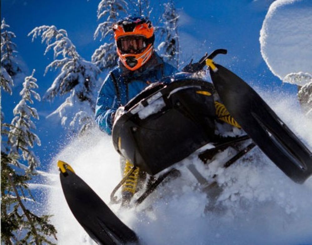 Snowmobiling Tips for Navigating Over Different Types of Snow