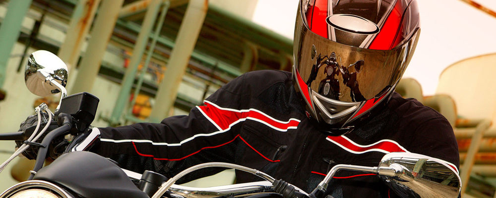 7 Ways Motorcyclists Can Enhance Vision and Eye Protection