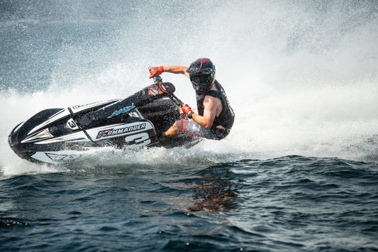 Best Lakes & Waterways for PWC Riding in the Midwest This Summer