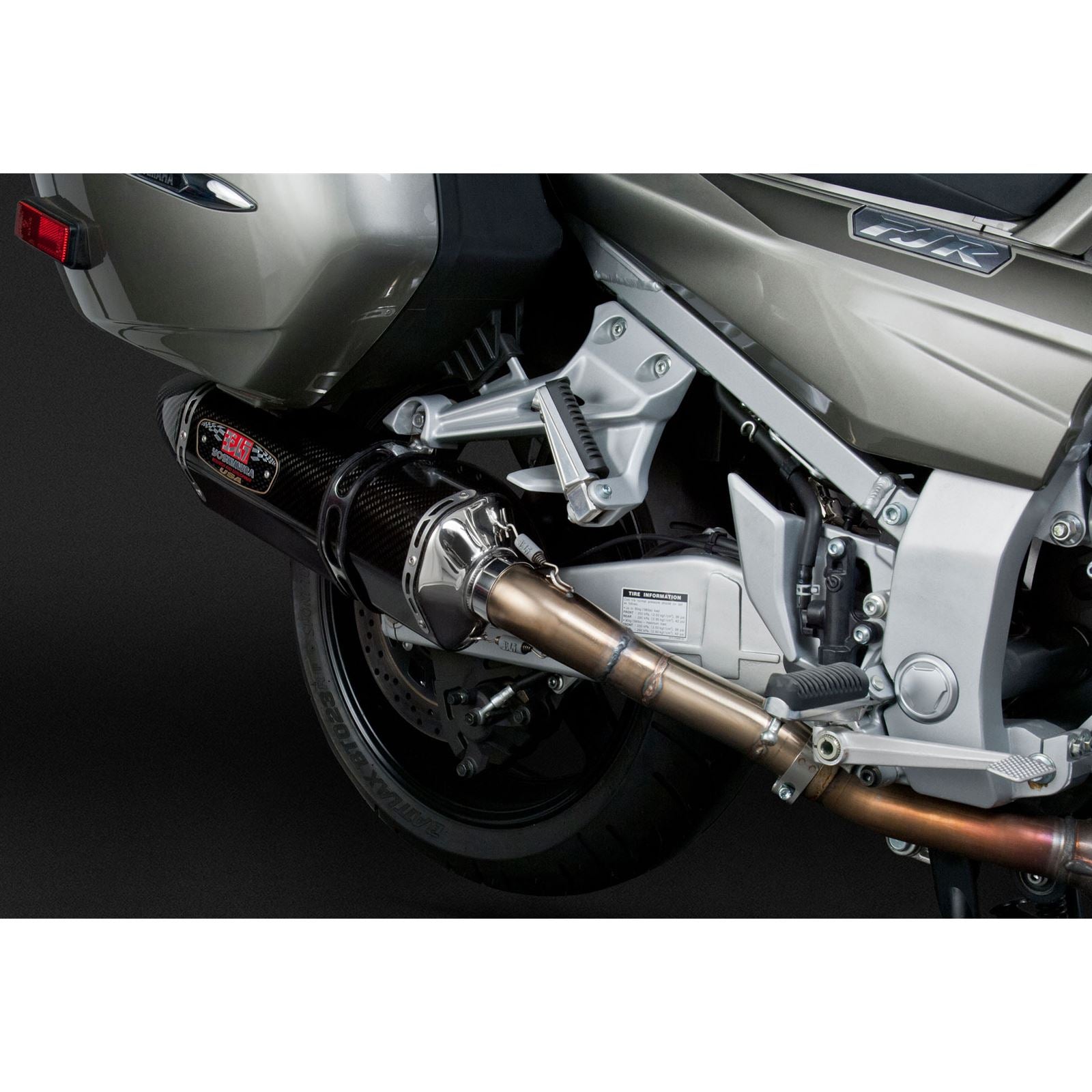 Yoshimura R-77 Signature Exhaust Slip-On SS-CF-CF Dual 13150E0220_6519