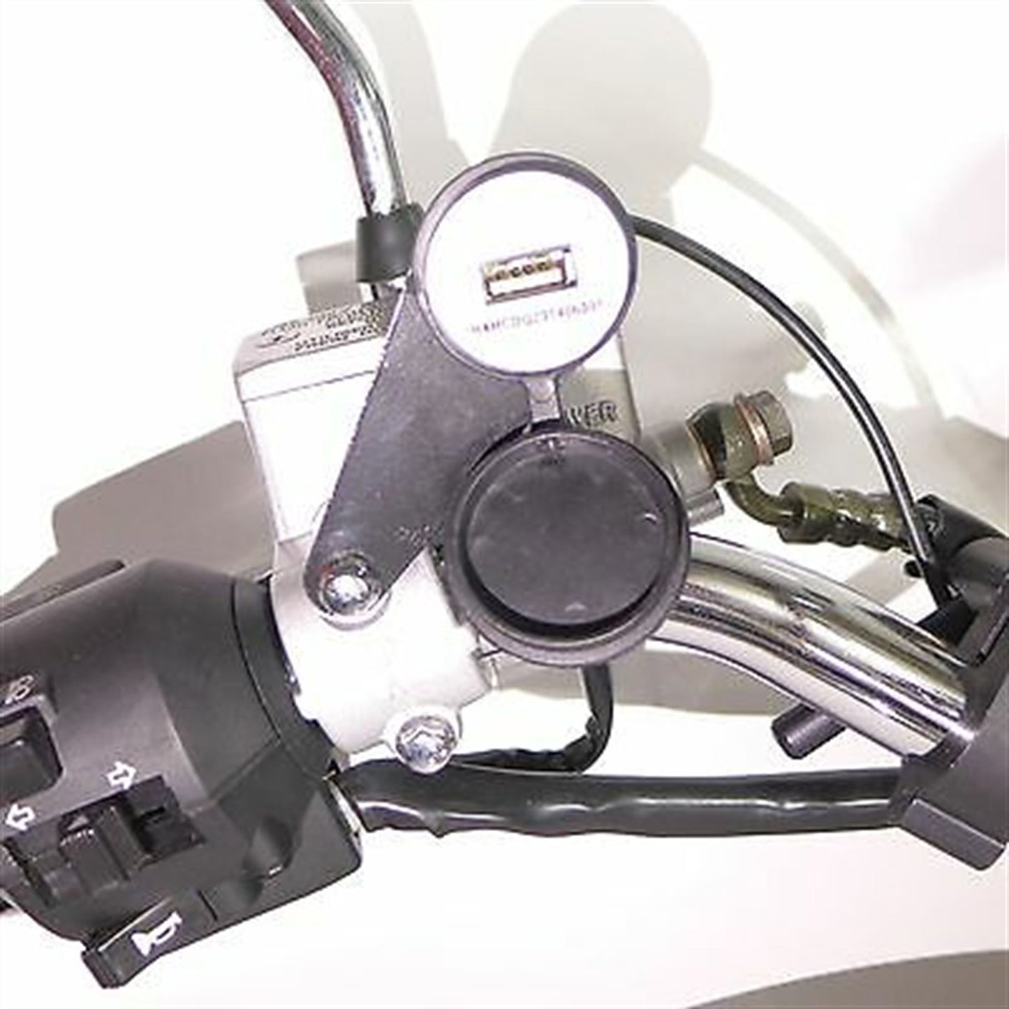 2FastMoto Universal Fit Handlebar USB Charger - 12 Volt  028-029_652265