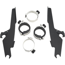 Memphis Shades Batwing Trigger Lock Mounting Kit For Yamaha VStar - Black MEM8992_427463