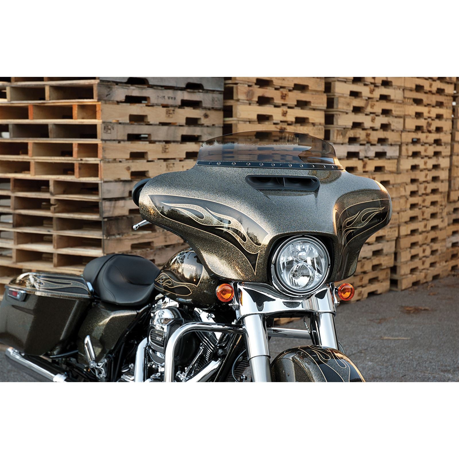 Memphis Shades Windshield Trim - Black - Holes - FLH '96-'13 MEB0947_427027
