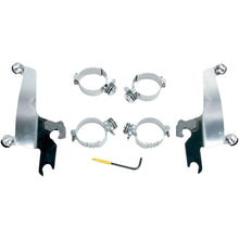 Memphis Shades Trigger Lock Sportshield Mounting Kit - VTX1800 MEM8930_427433