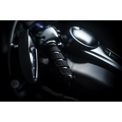 Kuryakyn  Kinetic™ Grips - Gloss Black 6351_410883