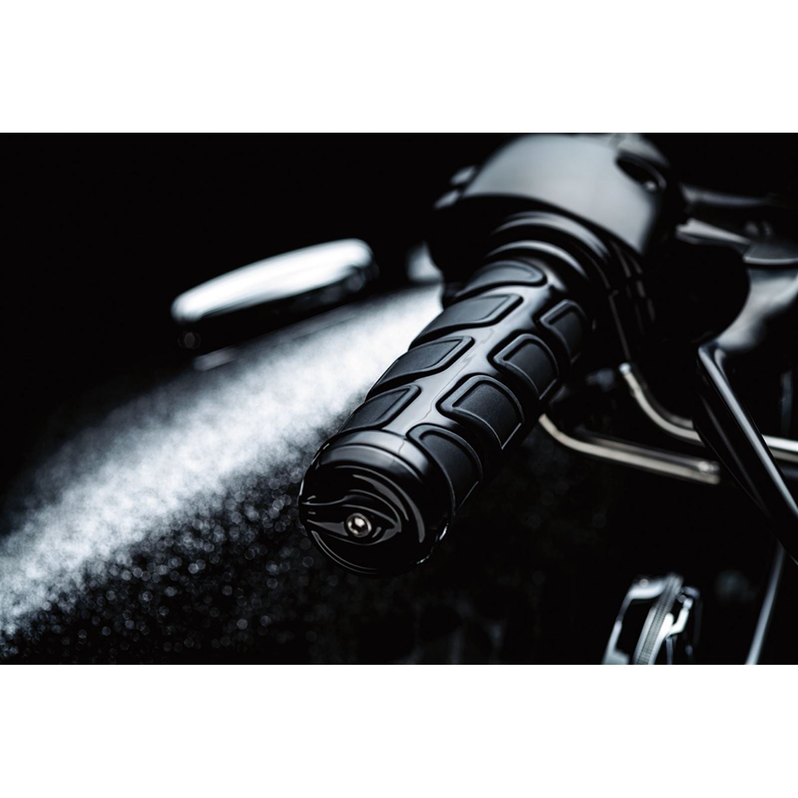 Kuryakyn  Kinetic™ Grips - Gloss Black 6351_410884