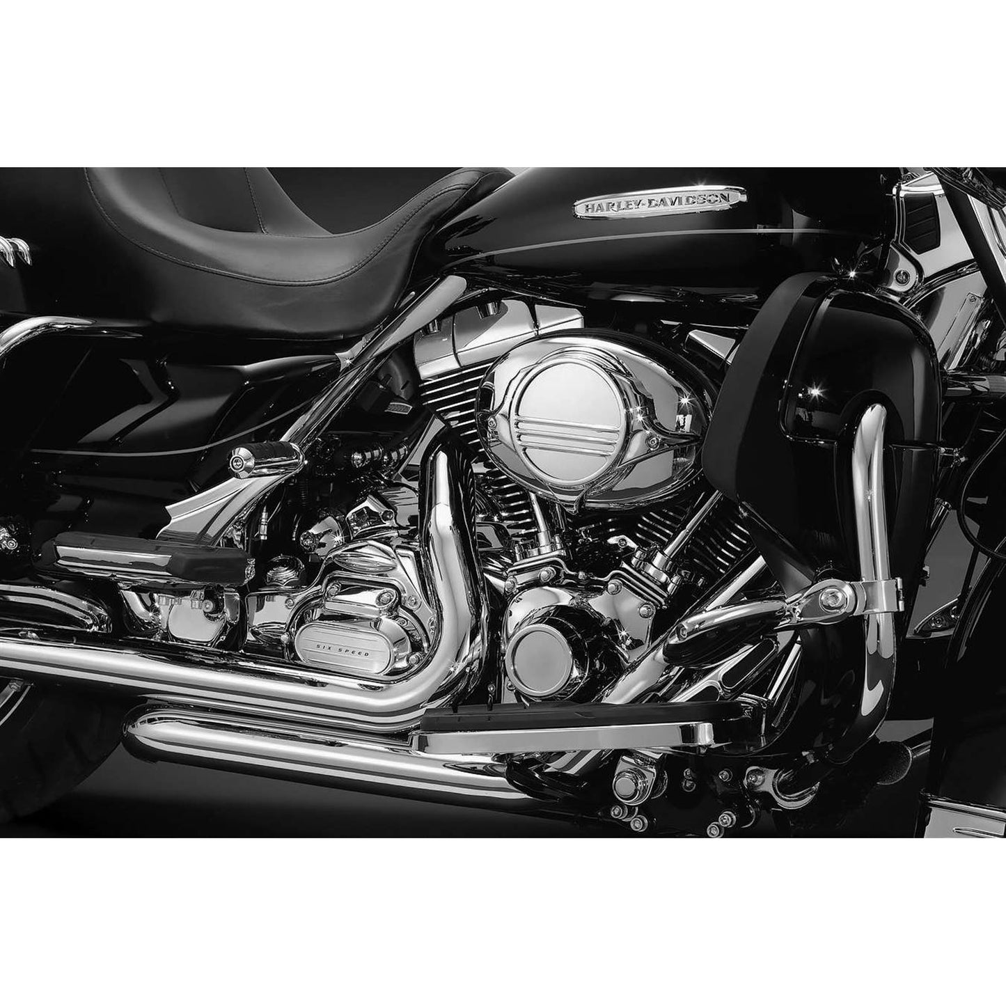 Kuryakyn Rear Cylinder Cover  09-16 FL 8694_100663