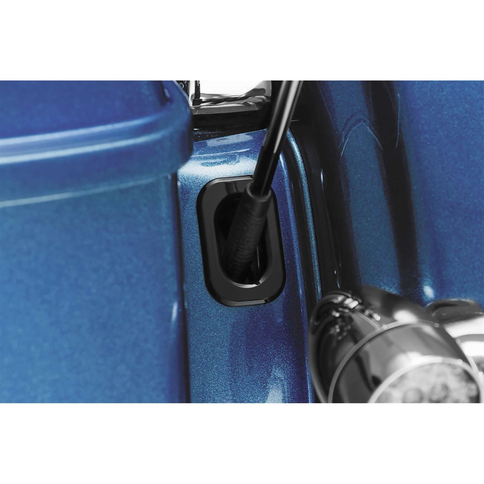 Kuryakyn Antenna Hole Accent Black 3108_101777