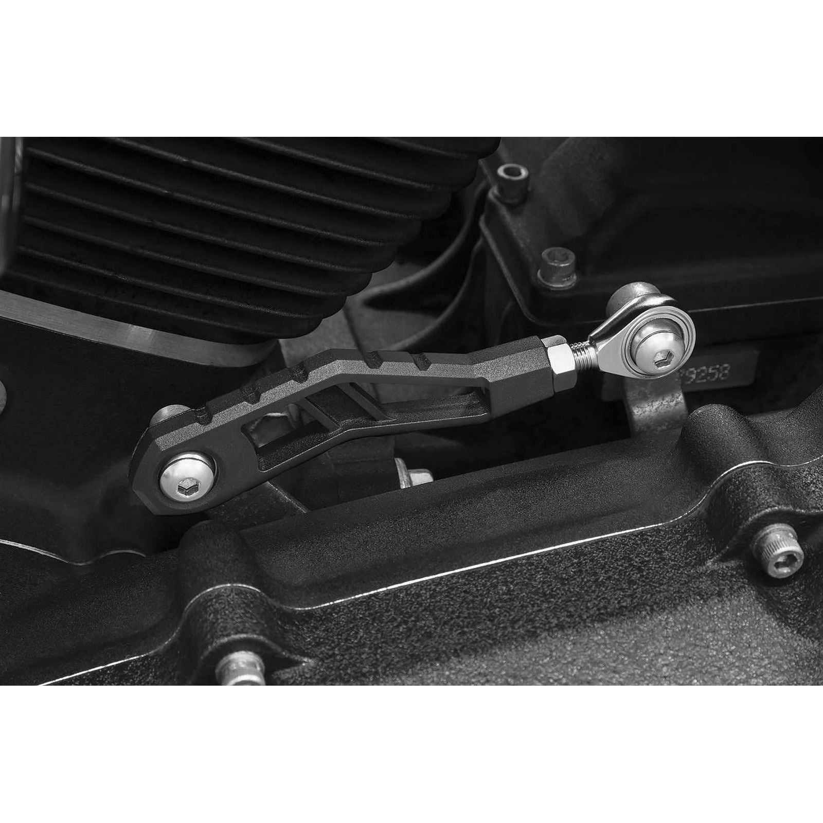 Kuryakyn Riot Shifter Linkage - Mid Control - Black - Dyna 3571_107506