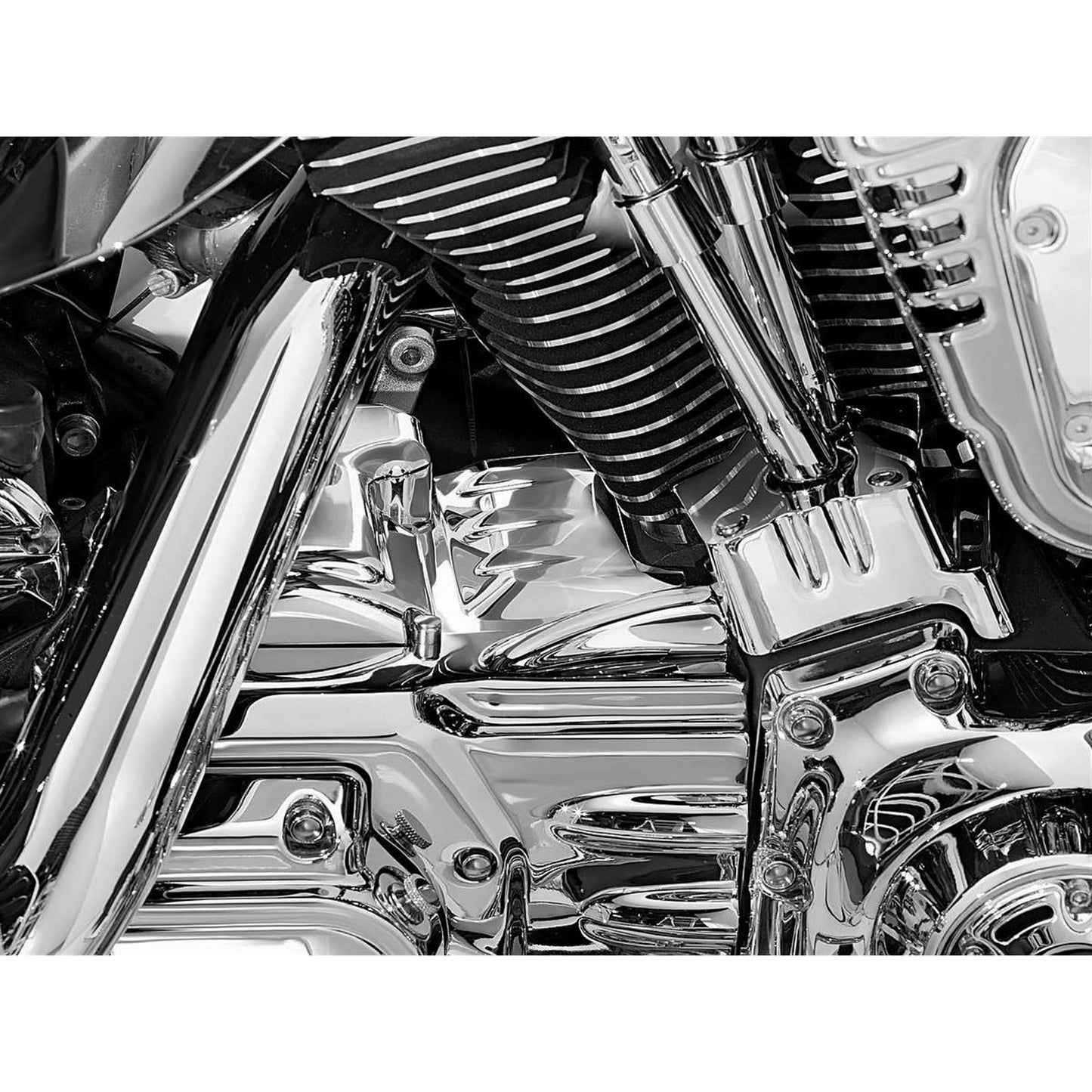Kuryakyn Rear Cylinder Base Cover 8274_110128