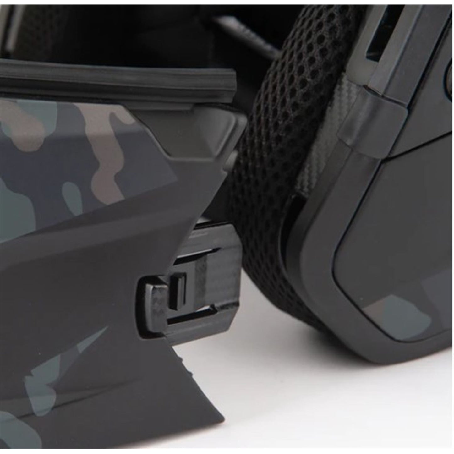 Speed And Strength SS2400 Helmet - Black/Camo - Small OPEN BOX [MPN: TR-124-194]_1891562