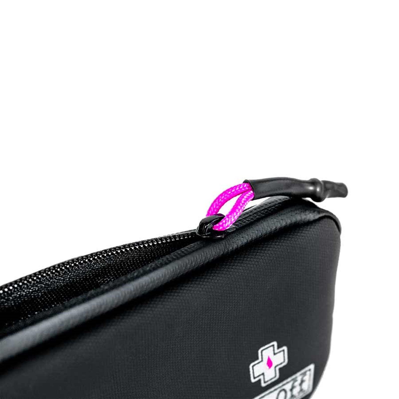 Muc-Off Rainproof Essentials Case [MPN: 20278]_1120454
