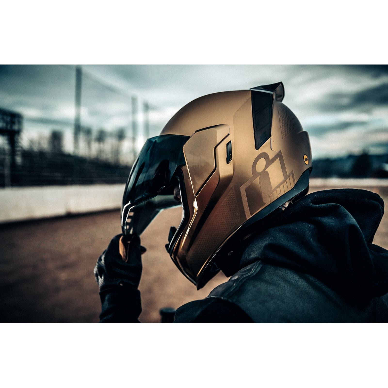Airflite™ Helmet - Jewel - MIPS® - Gold - Small_1015886