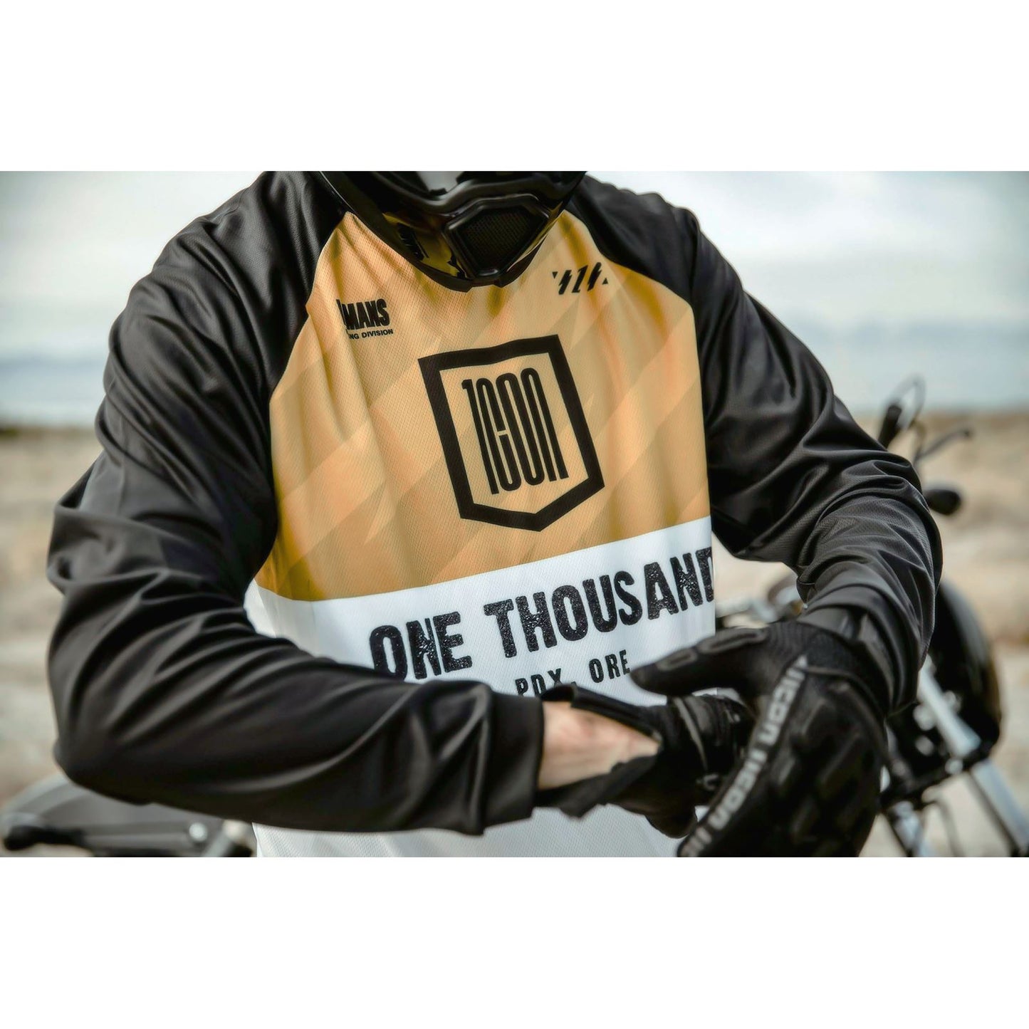 Icon Status Jersey - Gold - Small 2824-0061_1020476