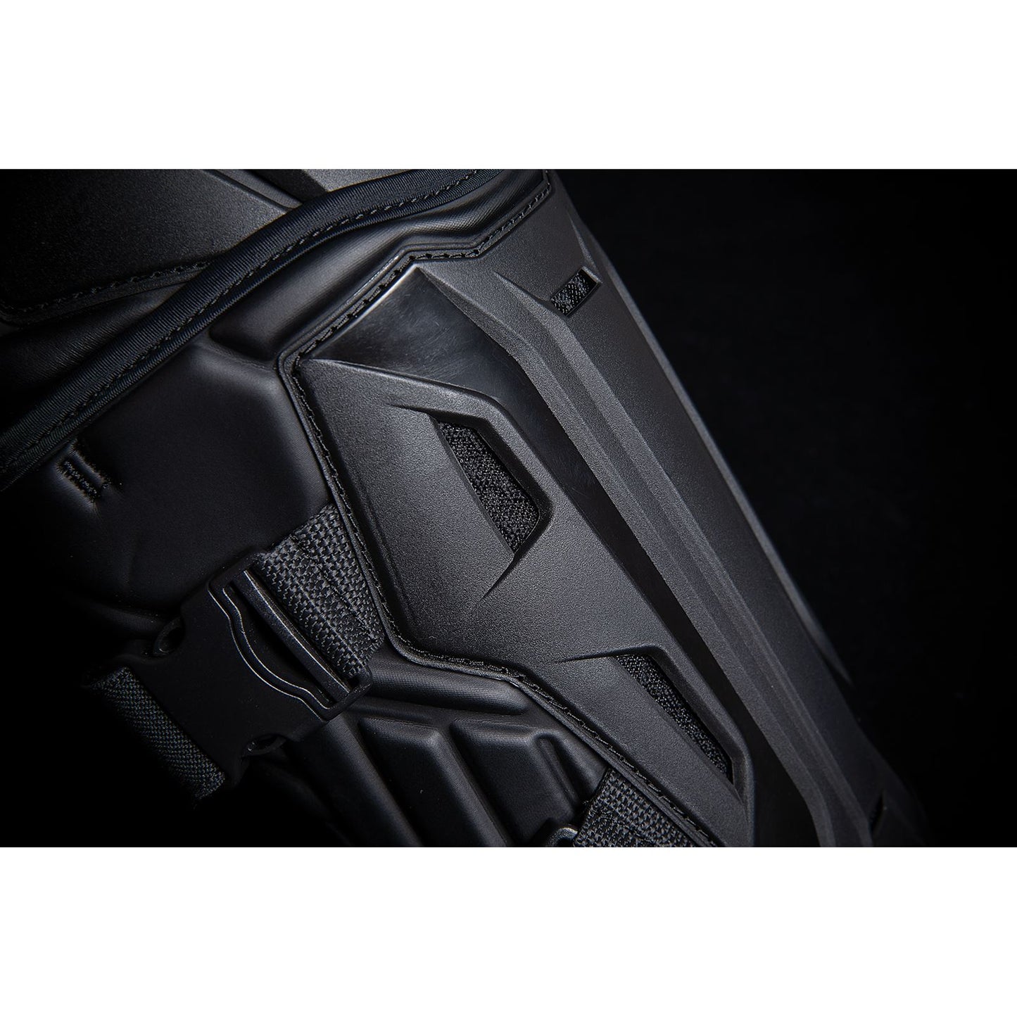 Icon Field Armor 3™ Knees - Black - S/M 2704-0494_1031887