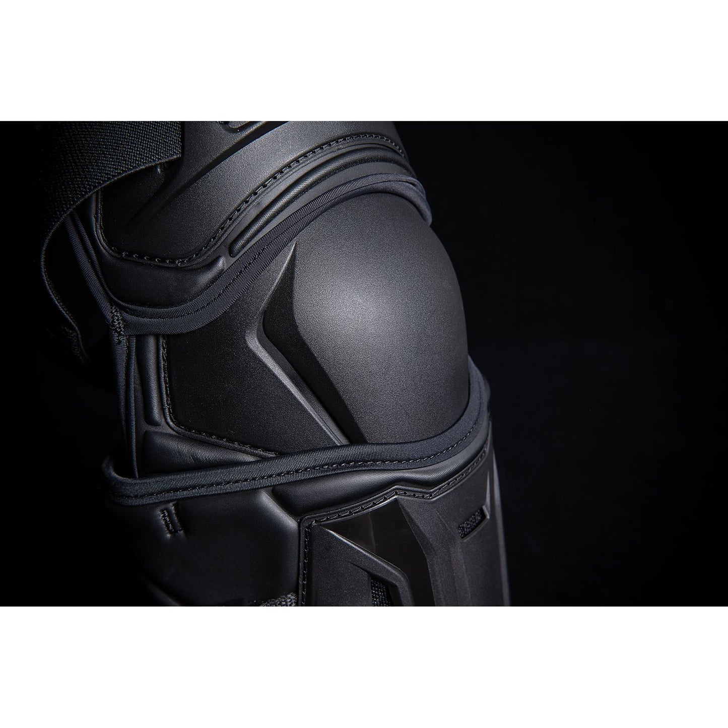 Icon Field Armor 3™ Knees - Black - S/M 2704-0494_1031863