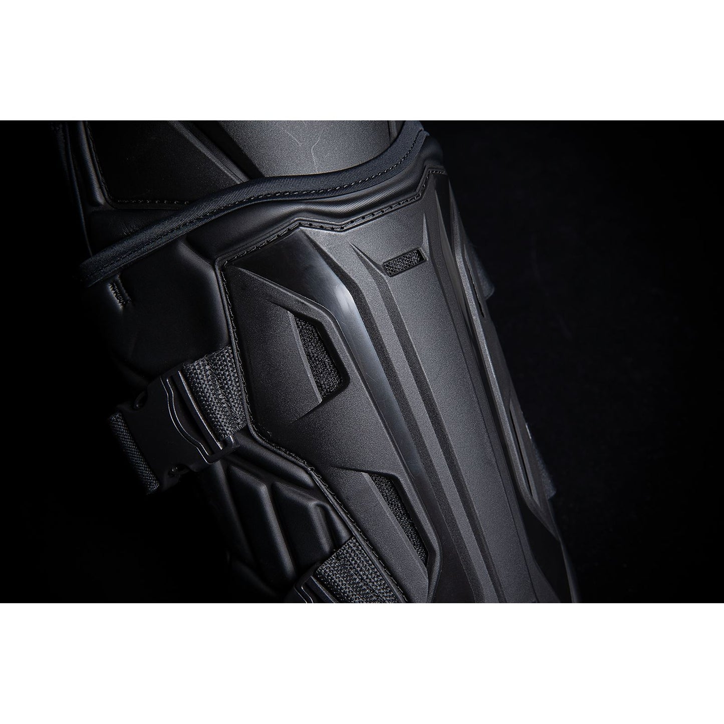 Icon Field Armor 3™ Knees - Black - S/M 2704-0494_1031864