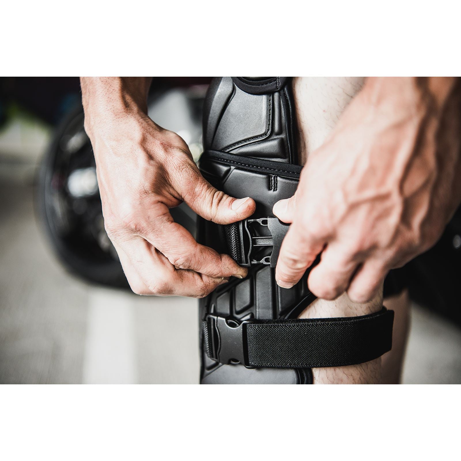Icon Field Armor 3™ Knees - Black - S/M 2704-0494_1031866