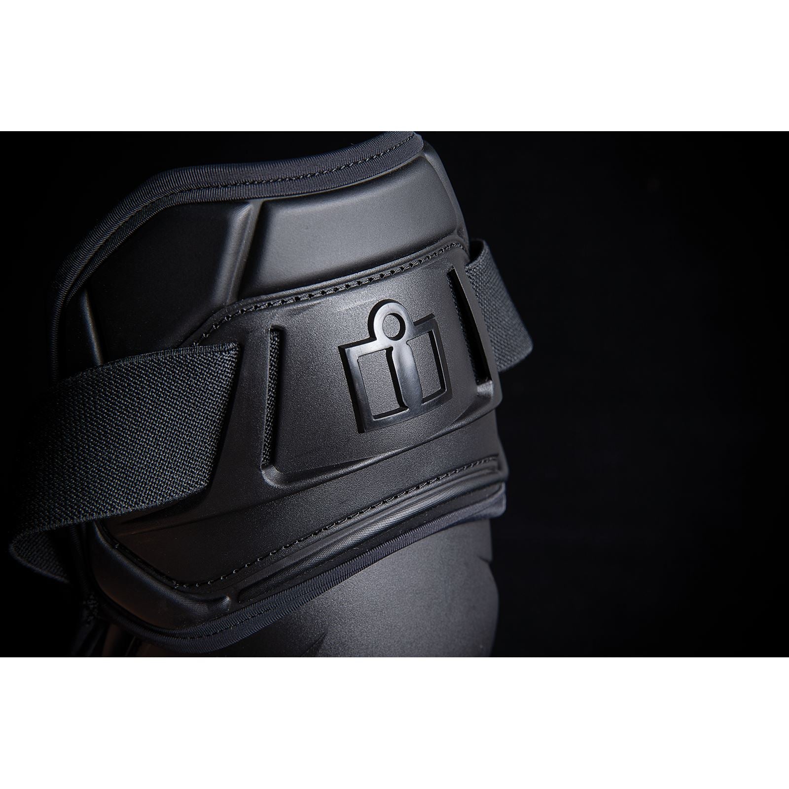 Icon Field Armor 3™ Knees - Black - L/XL 2704-0495_1031876