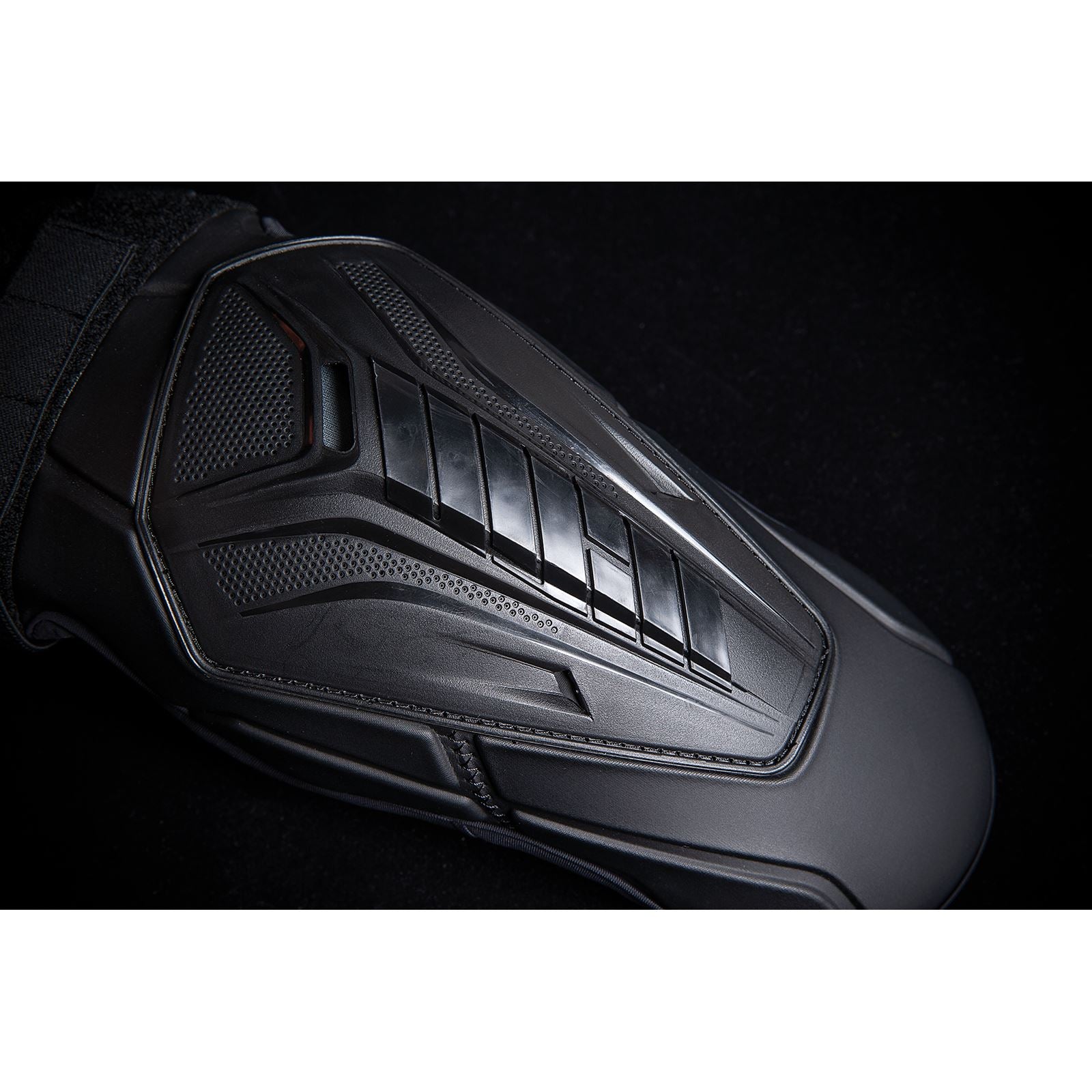 Icon Field Armor 3™ Elbows - Black - S/M 2706-0207_1031911