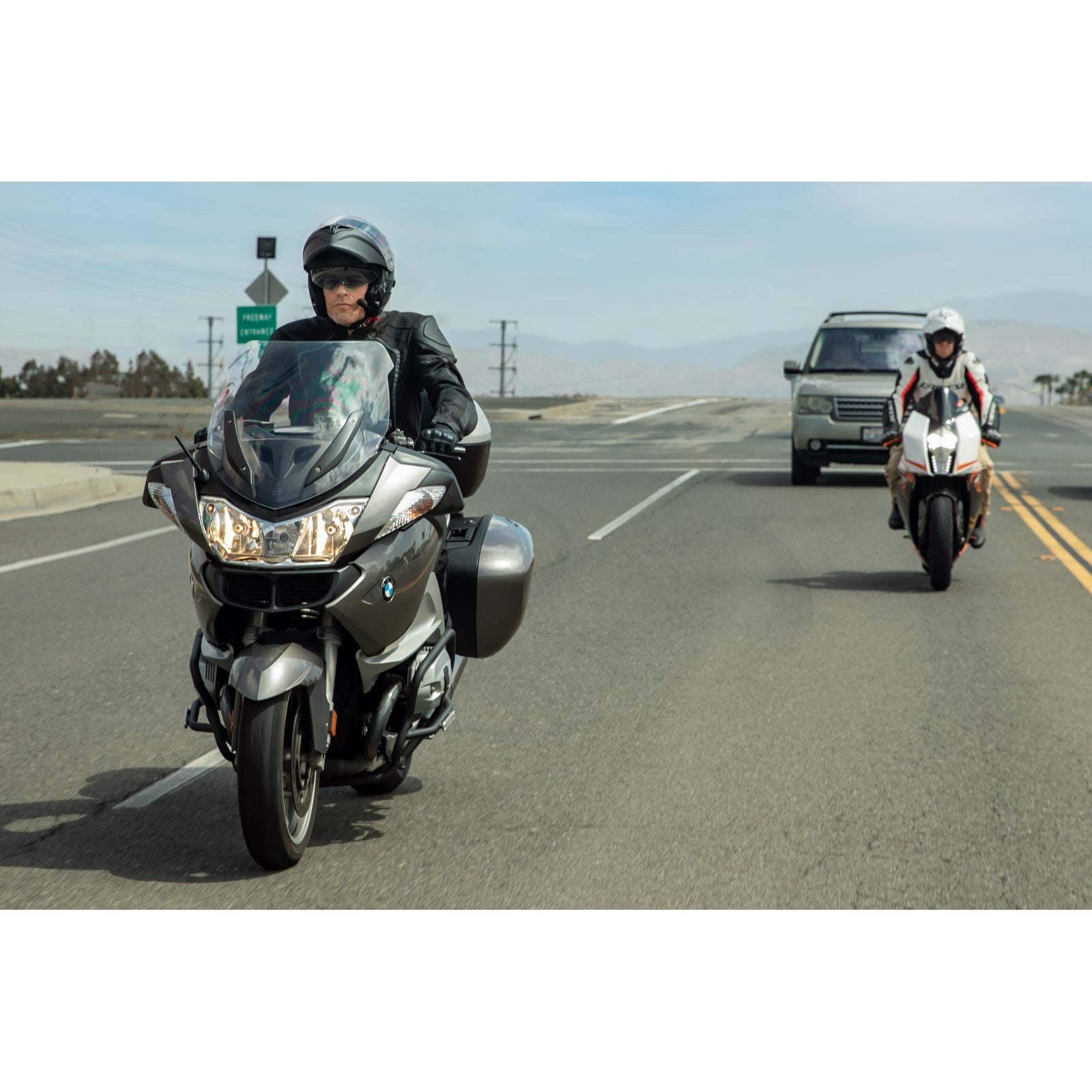 Sena Outrush R Flip-Up Helmet - Matte Black - Large OPEN BOX [MPN: OUTRUSHR-MB00L3]_1878494