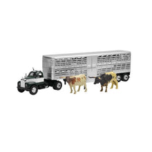 New-Ray Toys Die Cast 1953 Mack B-61 Livestock with Cattle Play Set SS-16116A_774247
