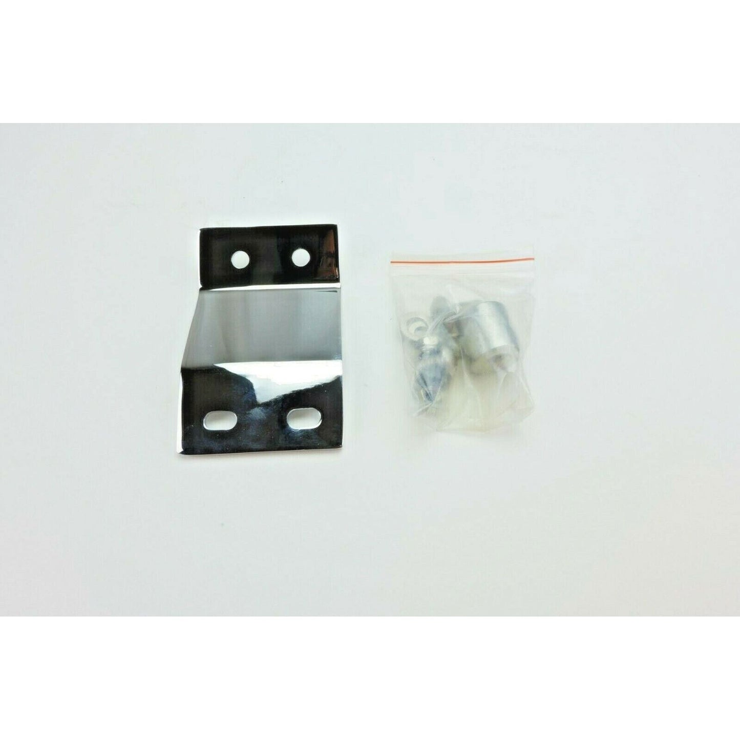 Highway Hawk MOUNTING KIT FOR SOLO RACK Open Box [MPN: HH-662-046]_1166140
