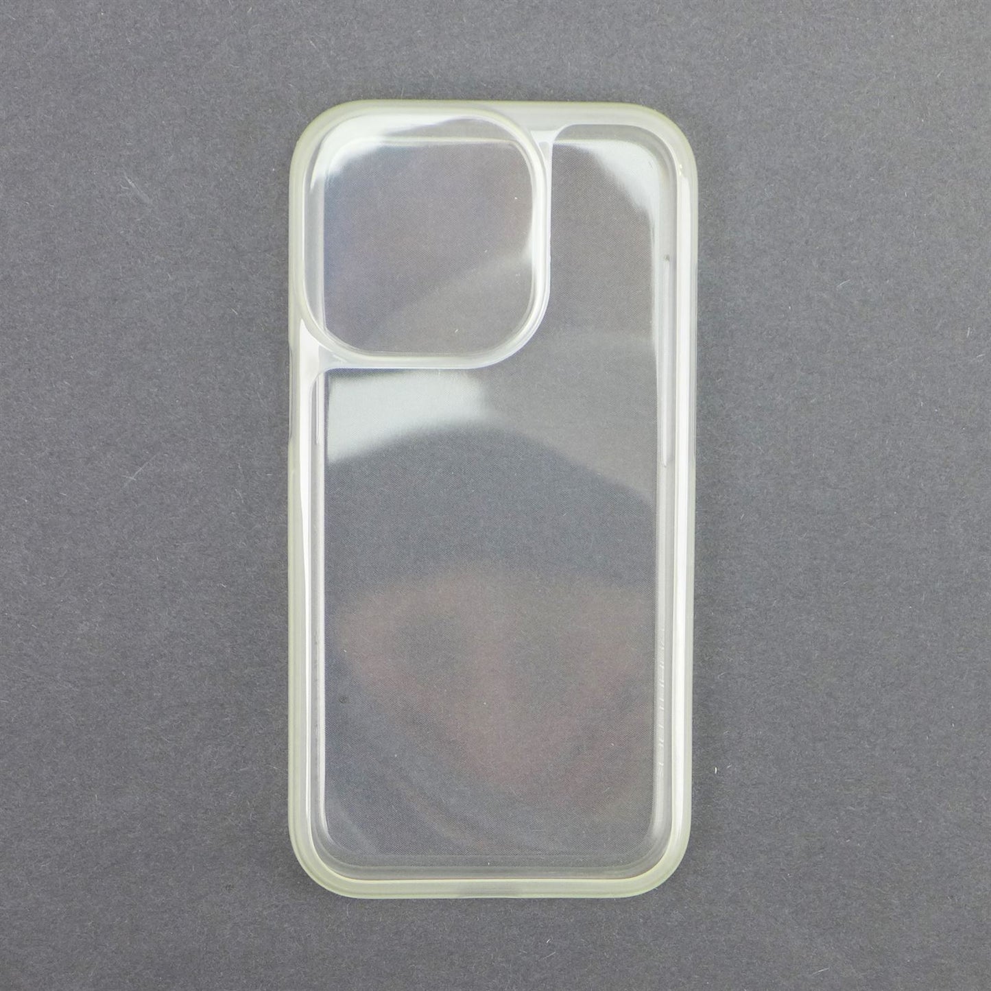 Poncho Weather Cover for iPhone 13 Pro_1498539