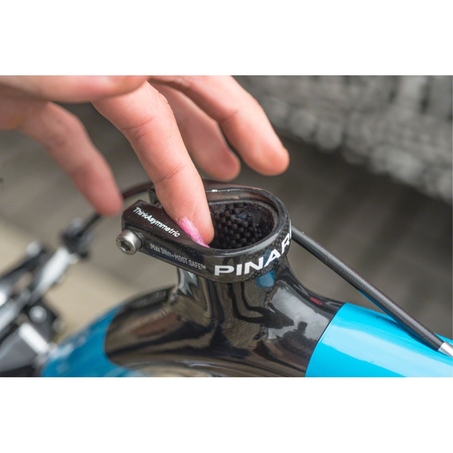 Muc-Off Carbon Gripper - 75g [MPN: 349]_1270779