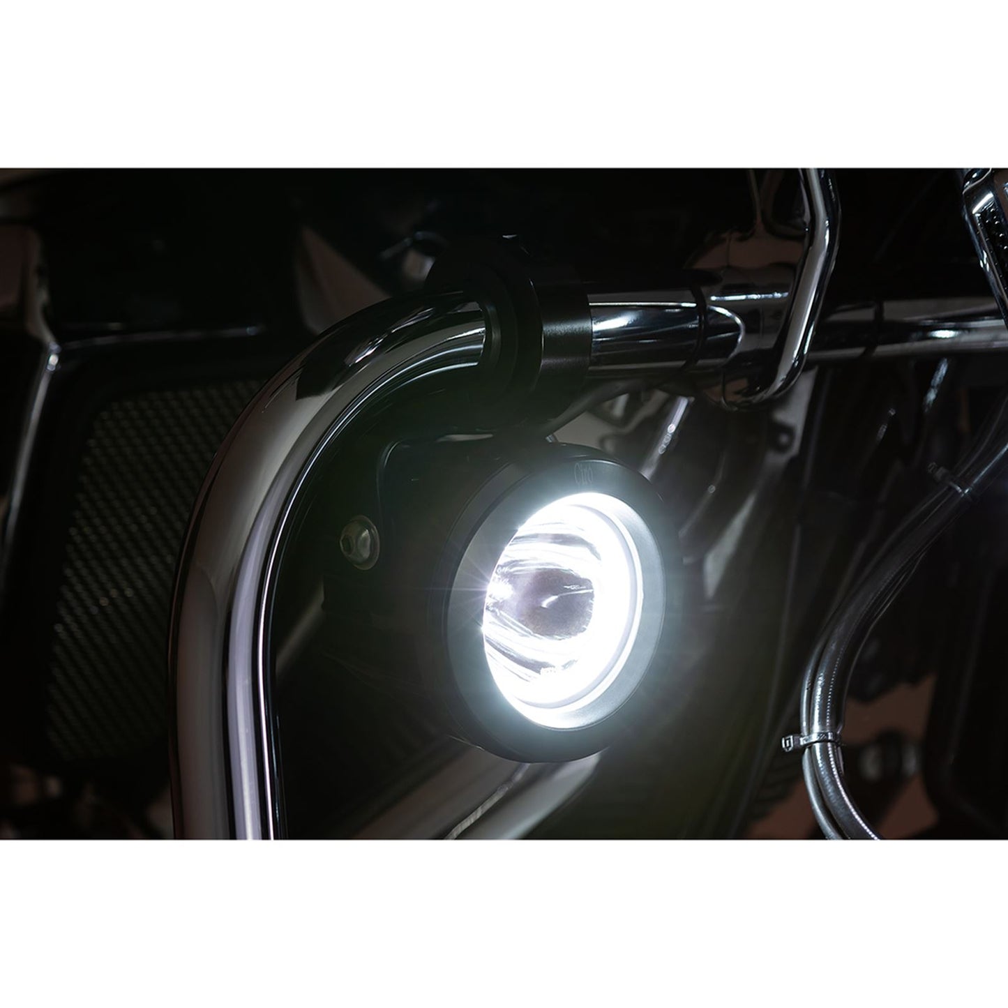 Ciro Spotlight w/ Engine Guard Mount - Black [MPN: 45019]_1094835
