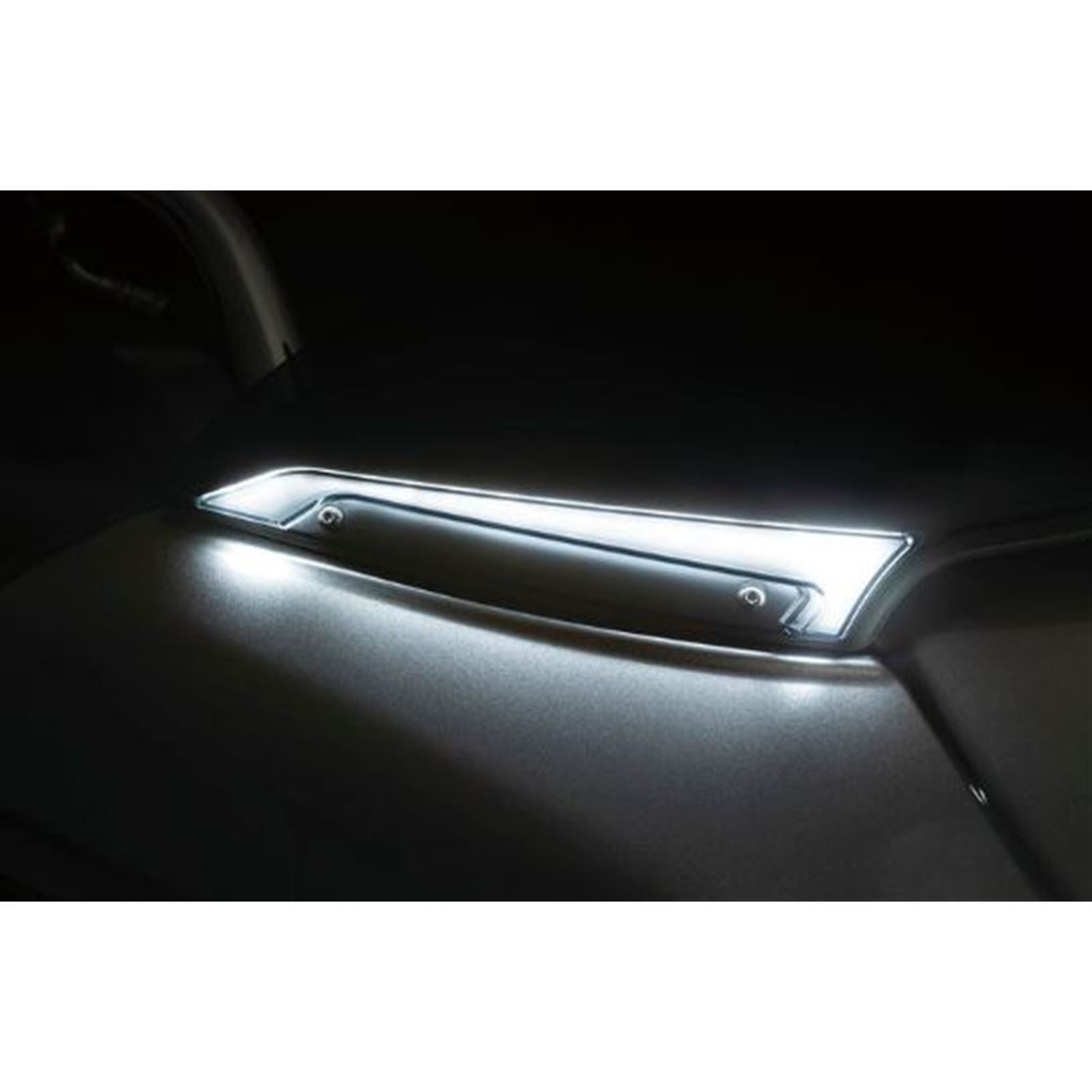 Kuryakyn Tracer Windshield Trim Lights Black 2946_890054