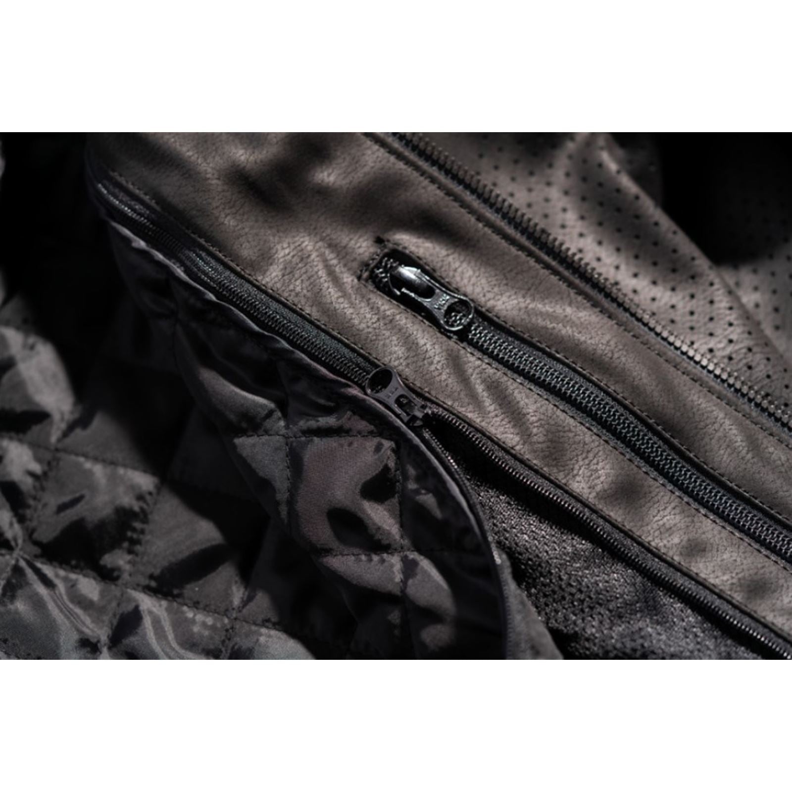 Icon Women's Tuscadero2™ Jacket - Black - Large - Open Box [MPN: 2822-1429]_1870815