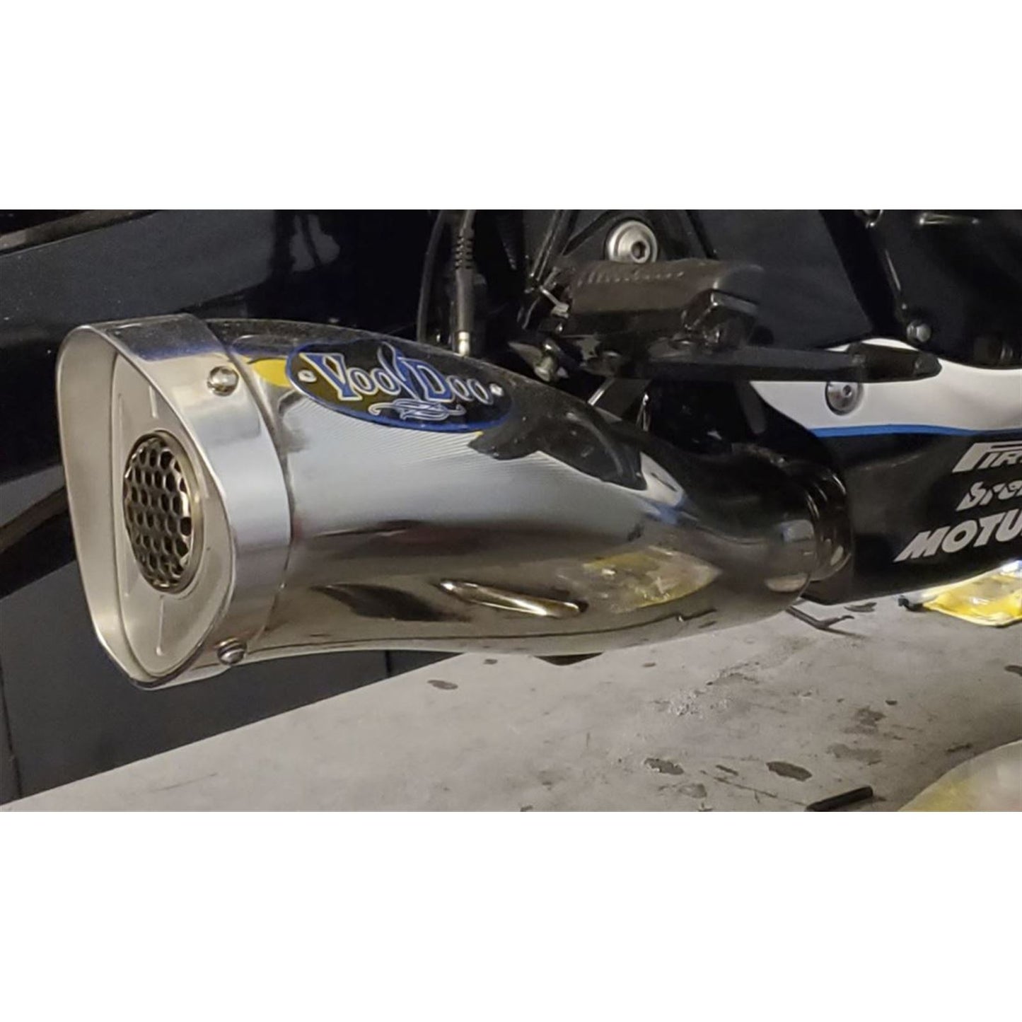 Voodoo Full 4 into 2 into 1 Race System - Mojo Muffler - Polished VMJEFSBUSAJ9P_882651