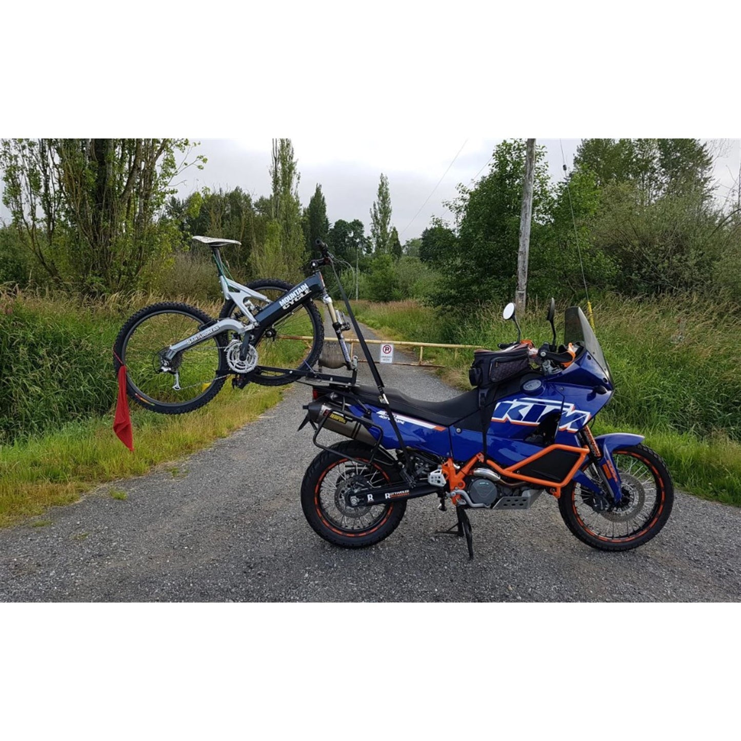 2x2 Cycles Bicycle Carrier Mount Plate Adventure Touring for KTM 950/990 KTM-3_1396252