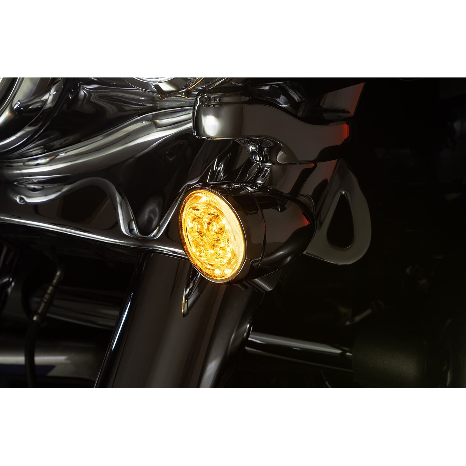 Ciro Turn Signal Insert - Front - Chrome/Clear [MPN: 45403]_1097472