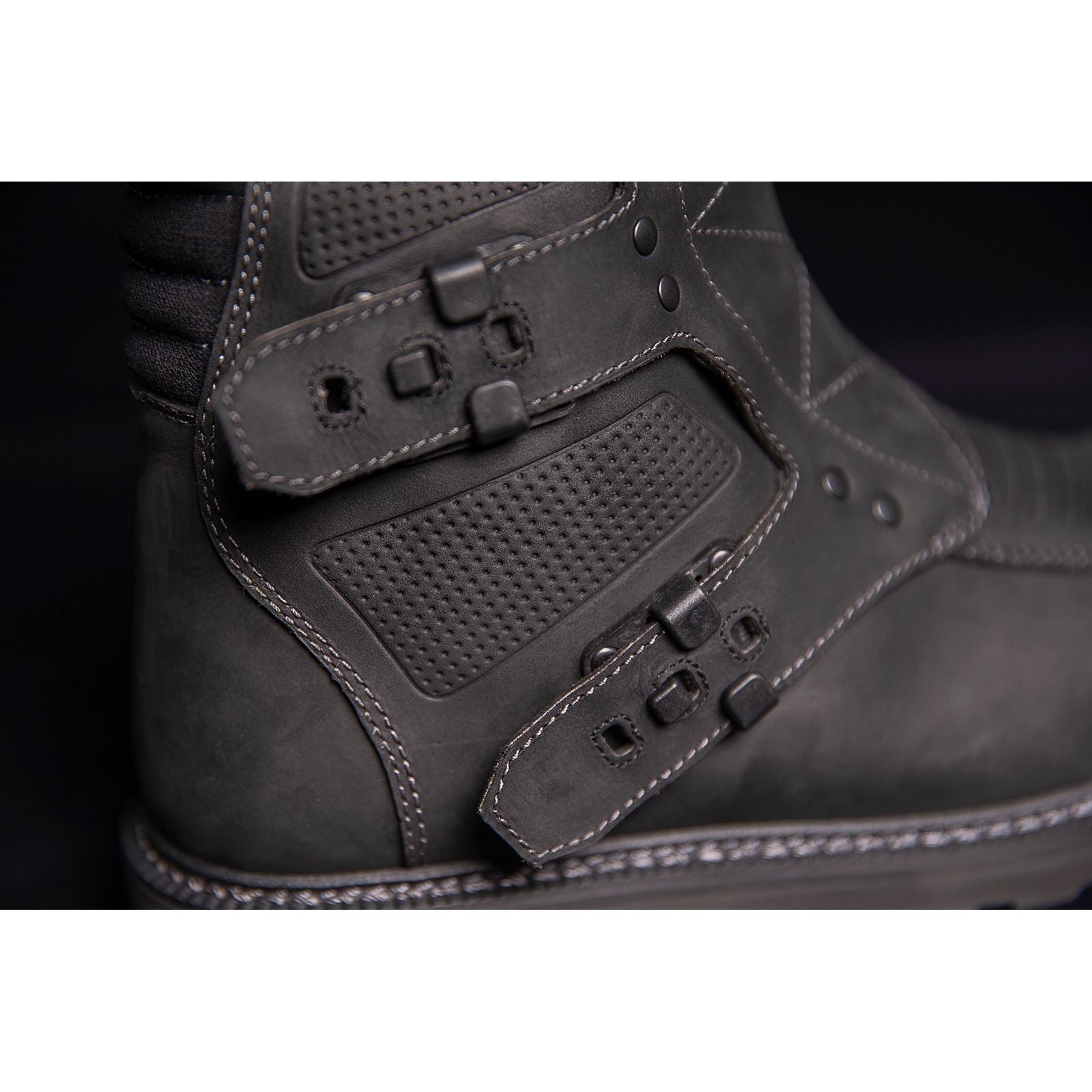 Icon Elsinore2™ CE Boots - Black - Size 9 [MPN: 3403-1211]_1073549