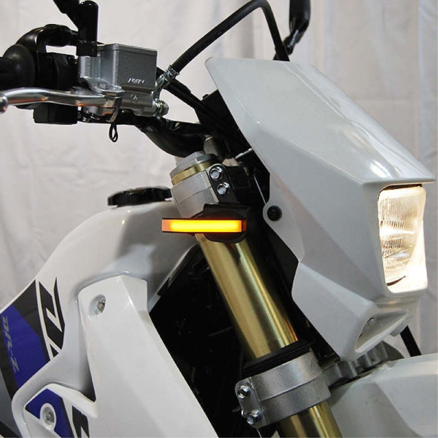 New Rage Cycle Front Turn Signals - Black for 10+ Suzuki DRZ400 [MPN: DRZ-400-FB-F]_1462067