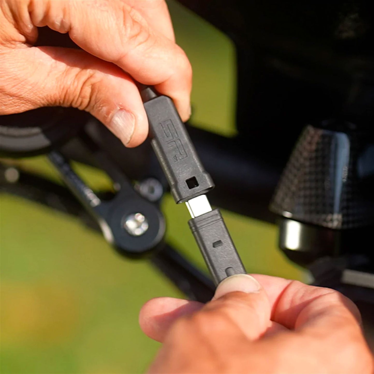 SP Connect Hardwire Cable 12 V - SPC+ [MPN: 52809]_1134998