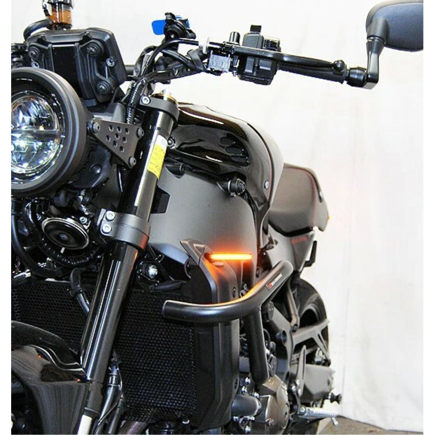 New Rage Cycle Front LED Turn Signals for Yamaha XSR900 [MPN: XSR-FS-22]_1300959