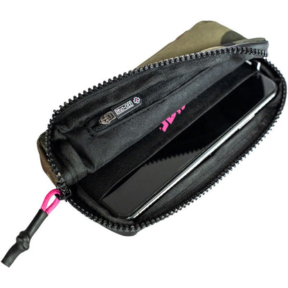 Muc-Off Essentials Case - Camo [MPN: 20138]_1270759