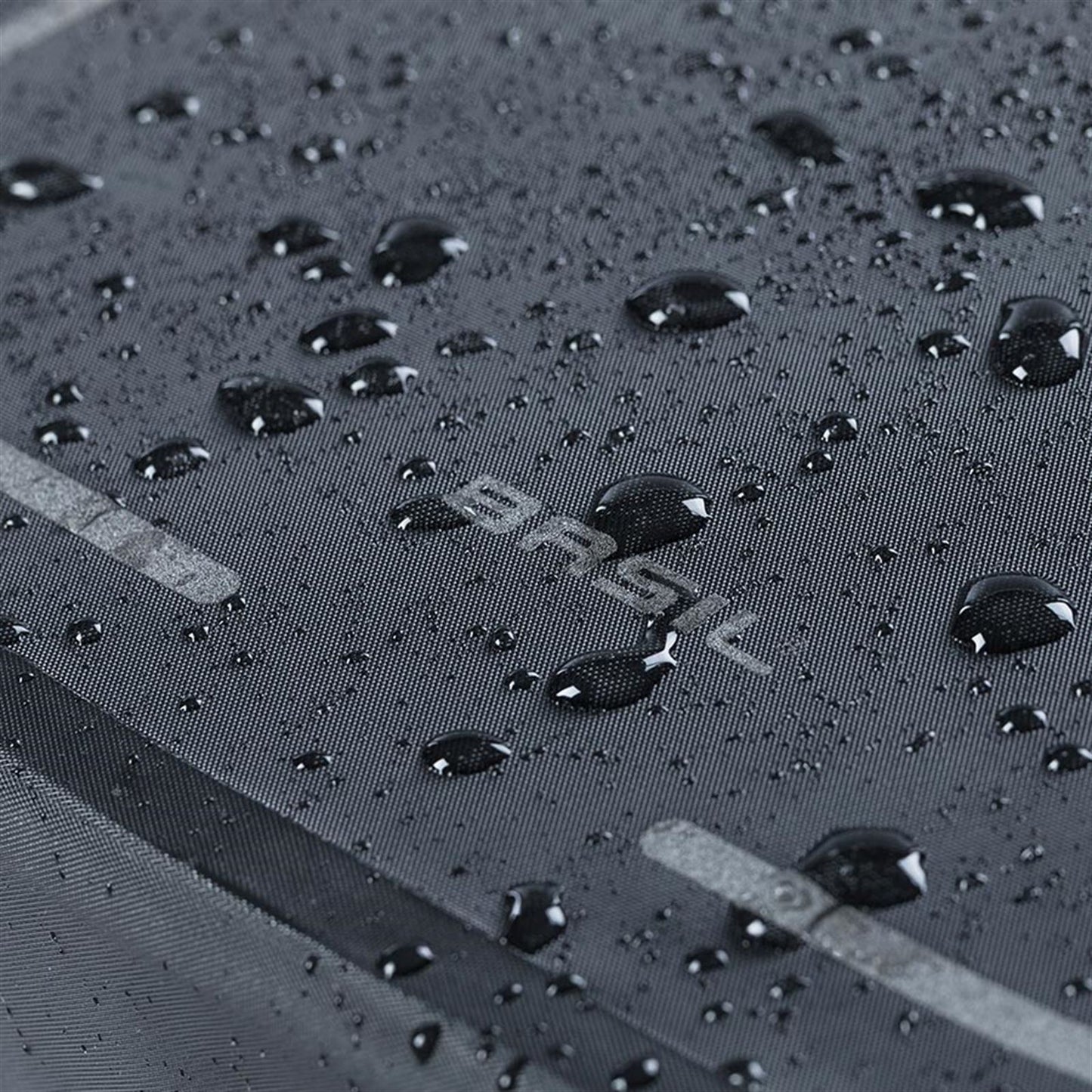 Basil Urban Dry Backpack 18L - Black [MPN: 17766]_1127247