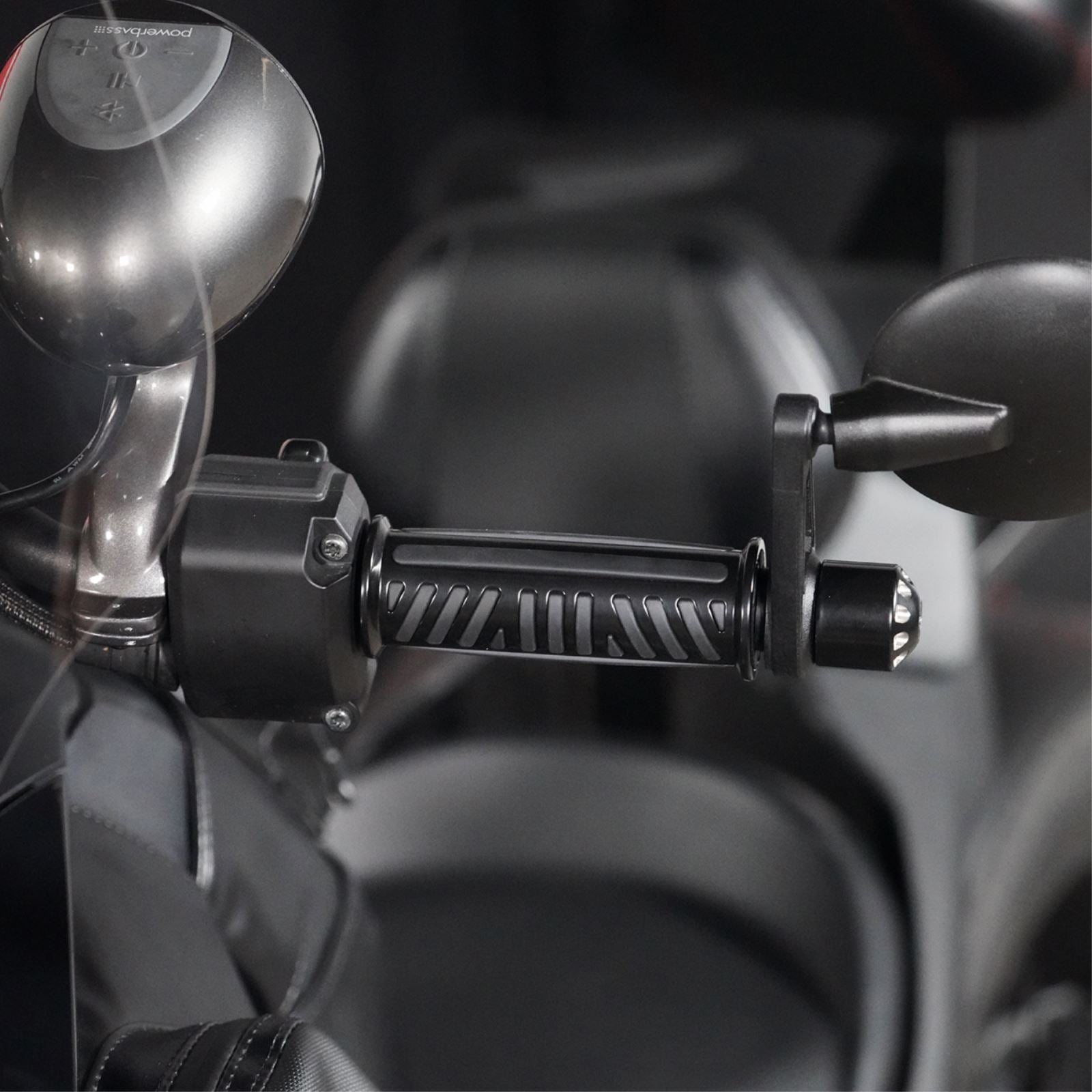 Show Chrome Grips - Combat - Ryker_1380473