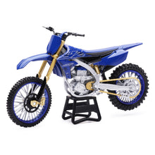 New-Ray Toys Replica 1:12 Scale Yamaha YZ450F Dirt Bike - Blue/Gold/Black 58313_1173014