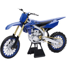New-Ray Toys Replica 1:6 Scale Yamaha YZ450F Dirt Bike - Blue 49703_1172991