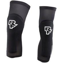 Race Face Charge Knee Pad - Stealth_1267616