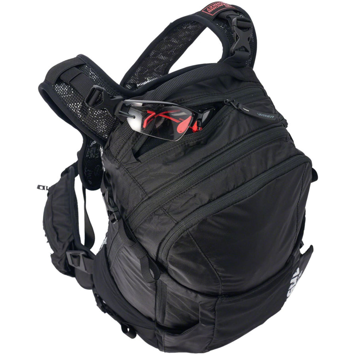 UsWe Shred 25 Hydration Pack - Carbon Black OPEN BOX [MPN: 411V-2252701]_2746126