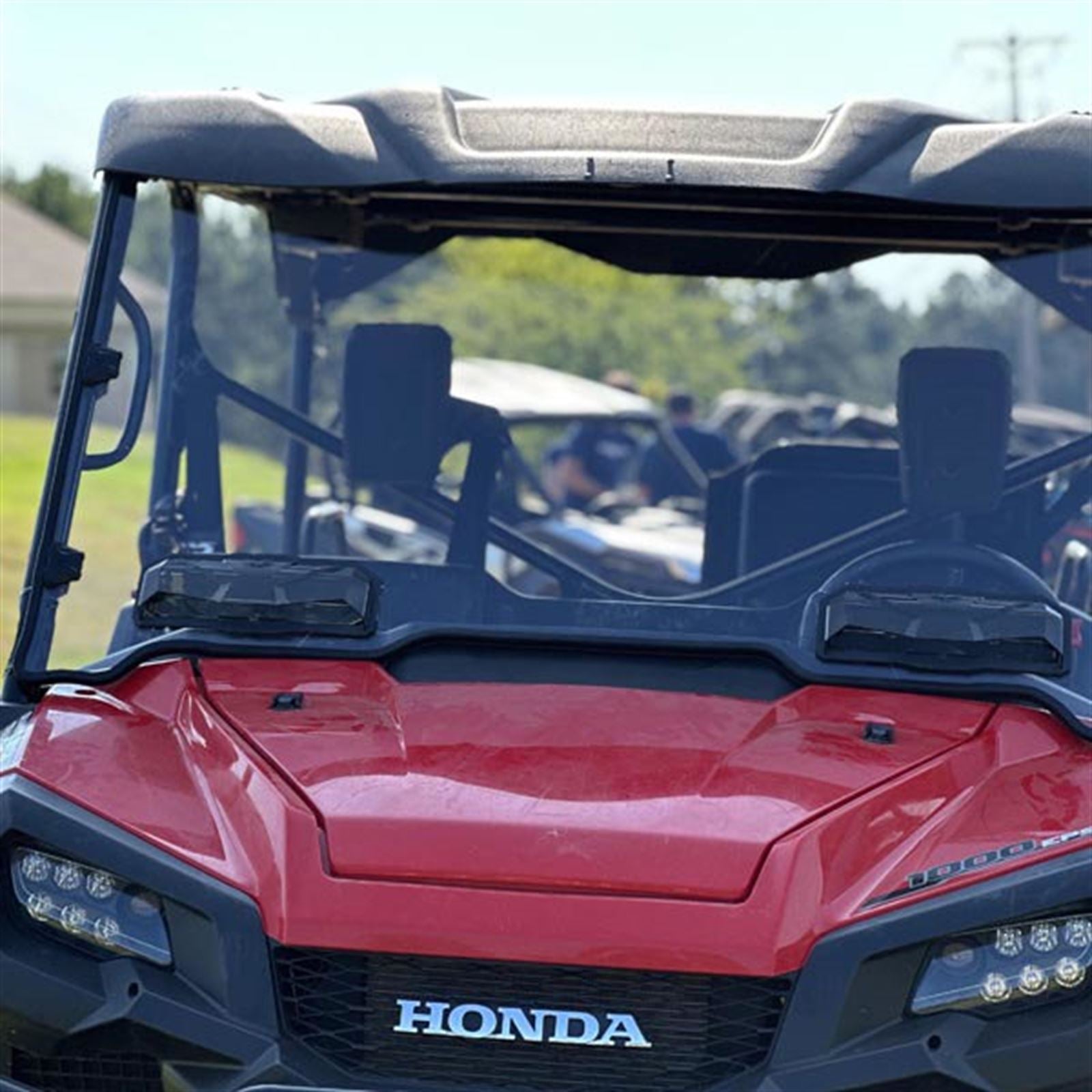 Seizmik Versa-Vent Hard Coated Windshield for Honda Pioneer  50-50495KIT_1442305