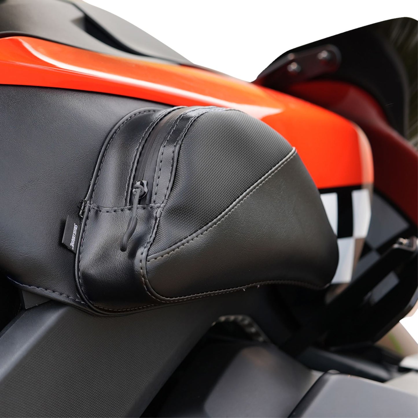 Show Chrome Dual Side Tank Pouch - Ballistic w/ Black Stitch - Ryker '19-'24 H40-401CBK_1380711
